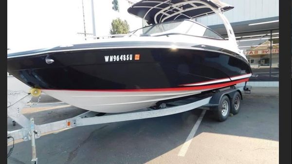 Yamaha Boats 242 SE 