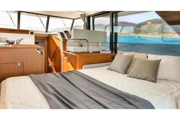 Beneteau-america SWIFT-TRAWLER-35 image