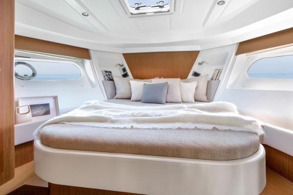 Beneteau-america SWIFT-TRAWLER-35 image