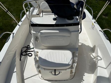 Boston Whaler 180 Dauntless image
