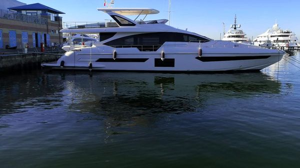 Azimut GRANDE 25 METRI 