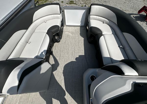 Tahoe-pontoon LTZ-2385-ENT image