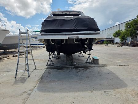 Sea Ray 370 Venture image