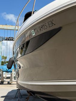 Sea Ray 370 Venture image