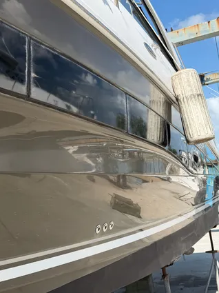 Sea Ray 370 Venture image