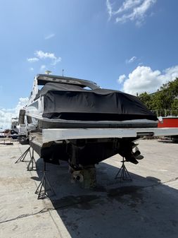 Sea Ray 370 Venture image