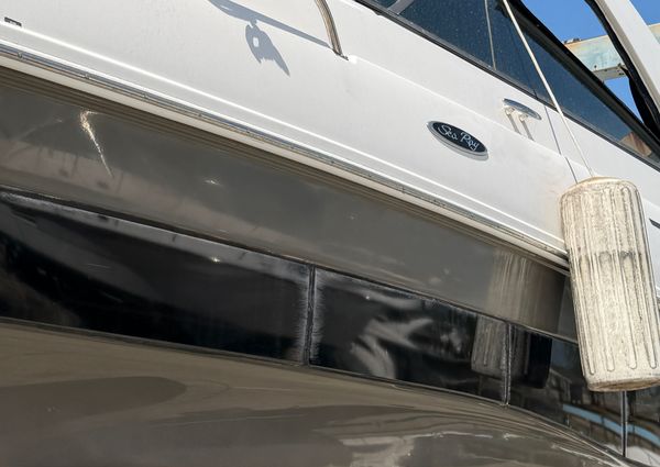 Sea Ray 370 Venture image