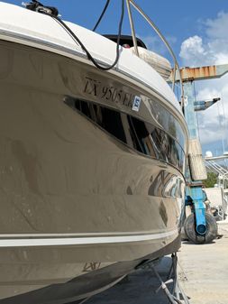 Sea Ray 370 Venture image