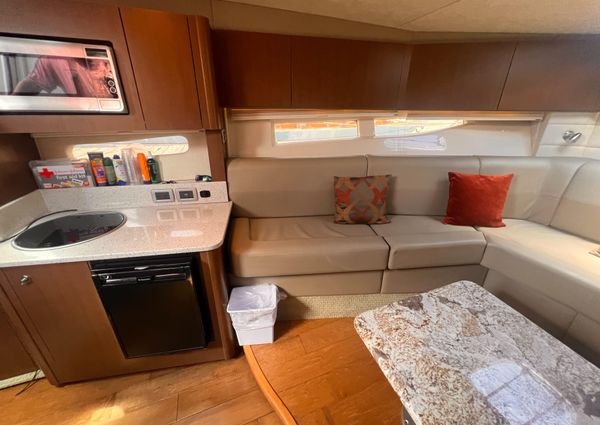 Sea Ray 370 Venture image