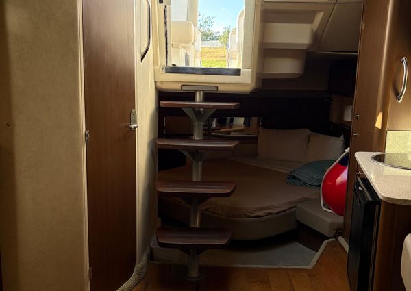 Sea Ray 370 Venture image