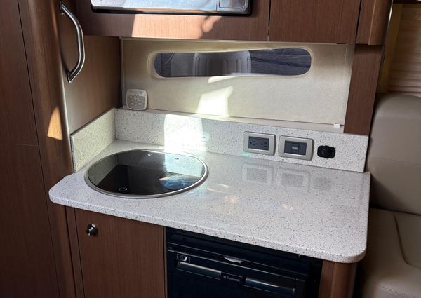 Sea Ray 370 Venture image