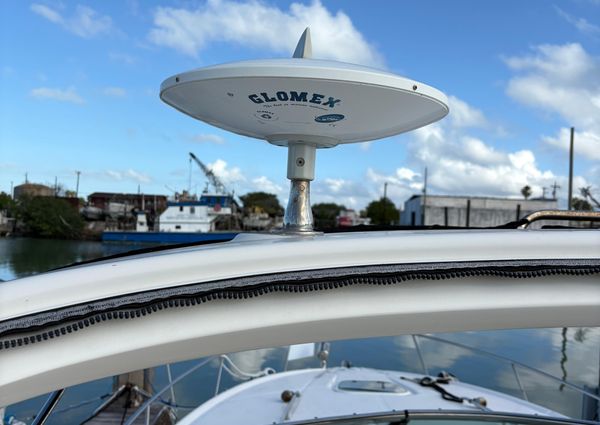 Sea Ray 370 Venture image