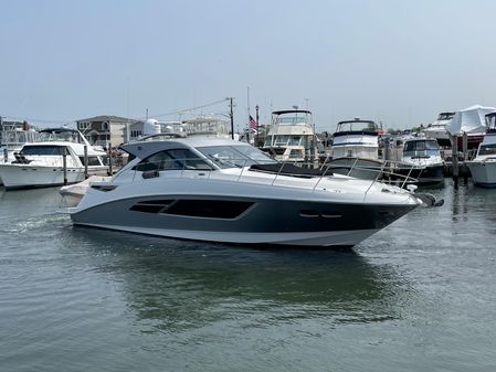 Sea Ray 510 Sundancer image