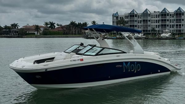 Sea Ray 27 SDX 