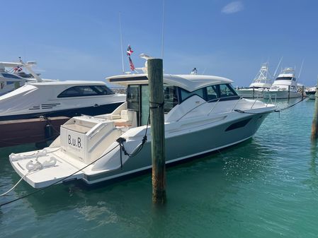 Tiara Yachts 44 Coupe image