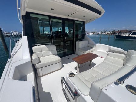 Tiara Yachts 44 Coupe image