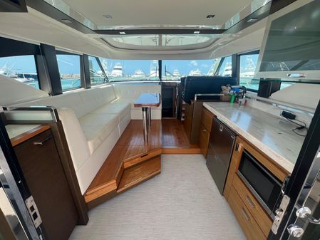 Tiara Yachts 44 Coupe image