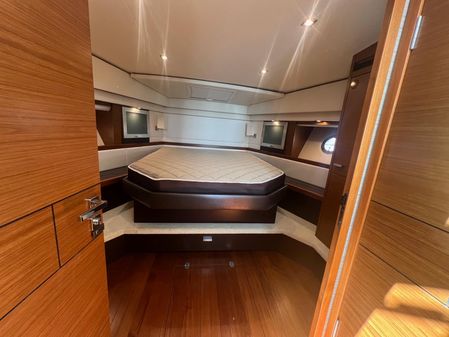 Tiara Yachts 44 Coupe image