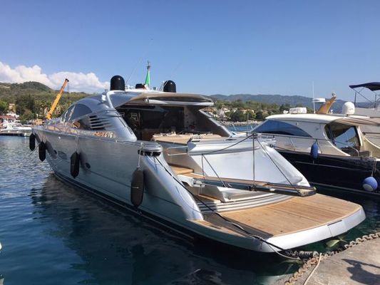Pershing 76 - main image