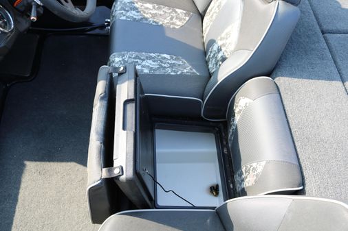 Skeeter ZX 200 image