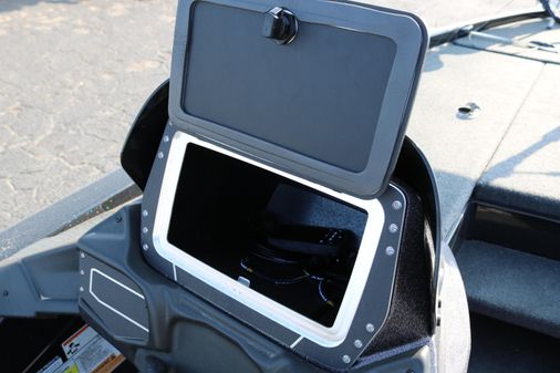 Skeeter ZX 200 image