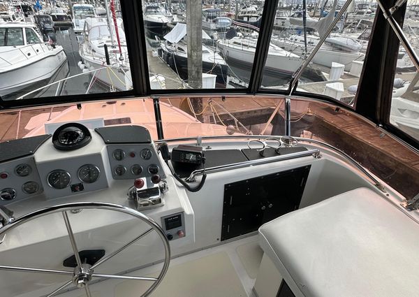 Ocean Alexander 42 aft cabin image