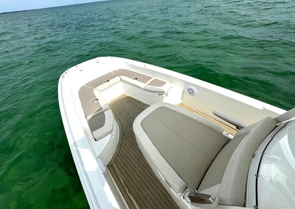 Boston-whaler 270-DAUNTLESS image