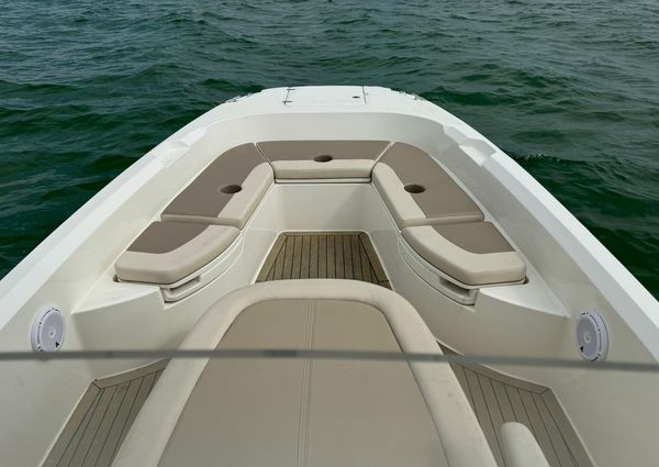 Boston-whaler 270-DAUNTLESS image