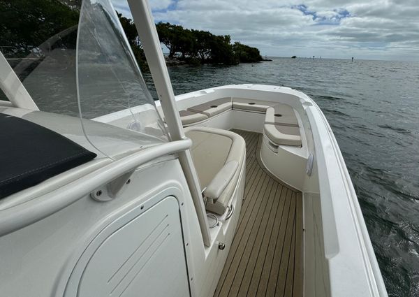 Boston-whaler 270-DAUNTLESS image