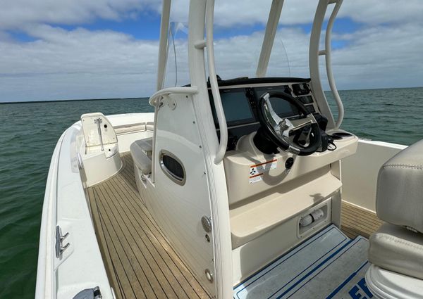 Boston-whaler 270-DAUNTLESS image