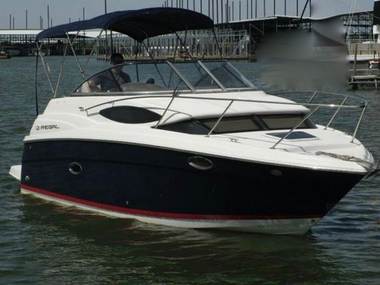 Regal 2565 Express Cruiser - main image