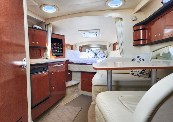 Sea Ray 300 Sundancer image