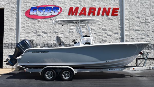 Sportsman Open 242 Center Console 