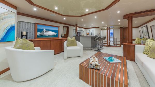 Heesen 145 image