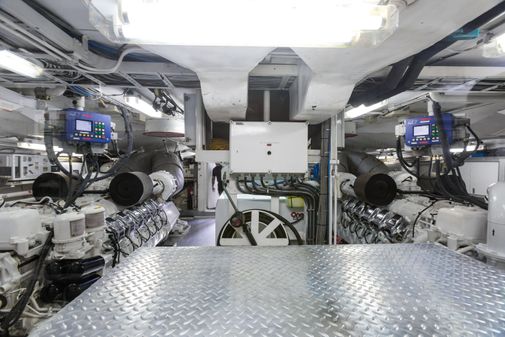 Heesen 145 image