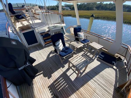 Albin 43 Sundeck image