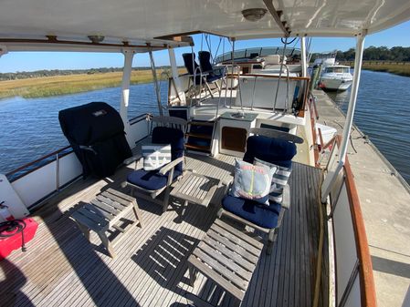 Albin 43 Sundeck image