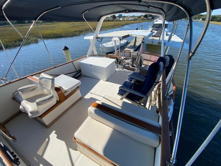 Albin 43 Sundeck image