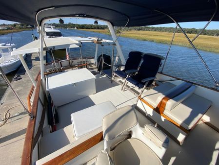 Albin 43 Sundeck image