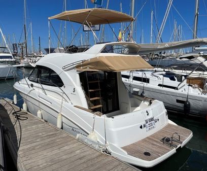 Beneteau Antares 30 image