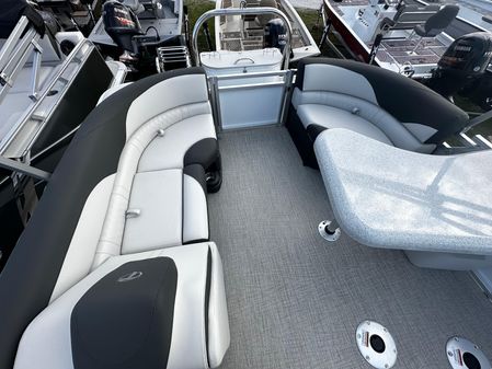 Tahoe-pontoon LTZ-2385-ENT image