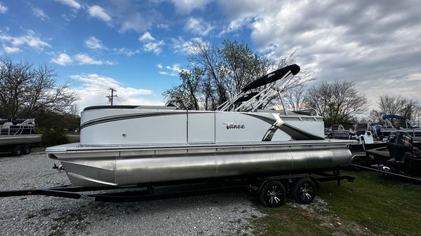 Tahoe Pontoon LTZ 2385 ENT 