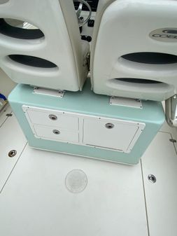 Cobia 262-CENTER-CONSOLE image