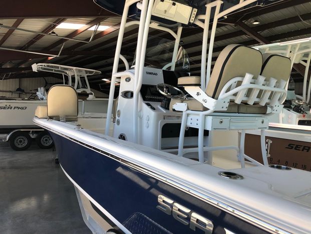 2020 Sea Pro 248 Bay Denison, Texas - Eisenhower Yacht Club