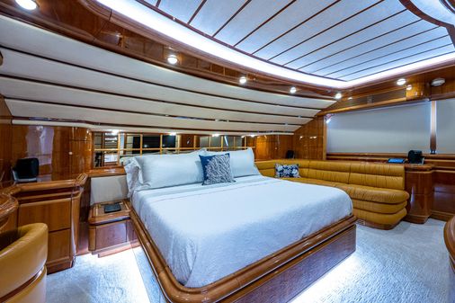 Ferretti Yachts 94 Raised Pilot House image