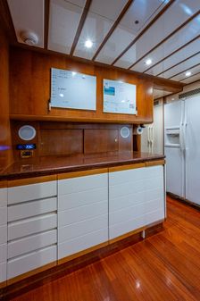 Ferretti Yachts 94 Raised Pilot House image