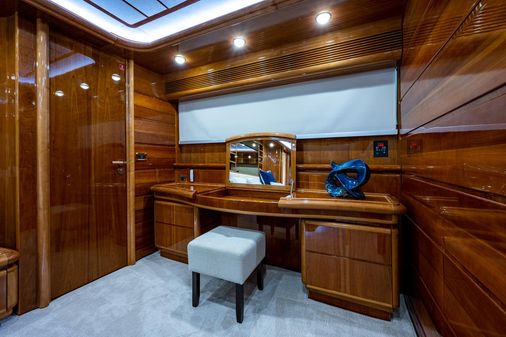 Ferretti Yachts 94 Raised Pilot House image