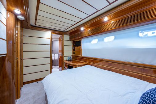 Ferretti Yachts 94 Raised Pilot House image