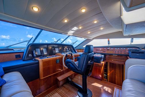 Ferretti Yachts 94 Raised Pilot House image