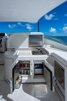 Ferretti Yachts 94 Raised Pilot House image